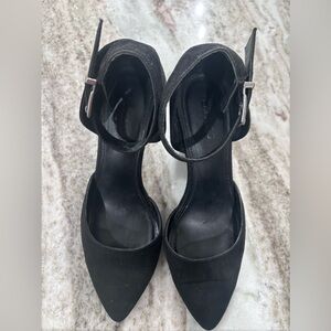 Express casual women shoes size 8